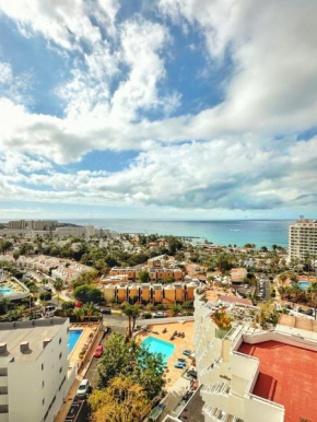 Sunny Oceanview studio apartment in Costa Adeje